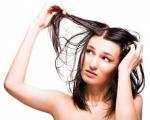 Kako pravilno oprati kosu: suptilnosti postupka