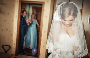 शादी में परंपराएँ: सुखी पारिवारिक जीवन की शुरुआत के लिए रूसी संकेत और रीति-रिवाज