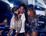 Beyoncé e Jay Z hanno sfoggiato i loro gemelli appena nati