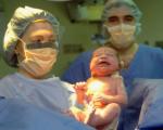 Perché il mento di un neonato trema e cosa fare al riguardo?