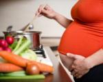 هل تستطيع المرأة الحامل تناول البازلاء؟