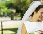 Why dream of preparing for a luxurious wedding?