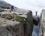 Kjerag (závesný kameň) v Nórsku